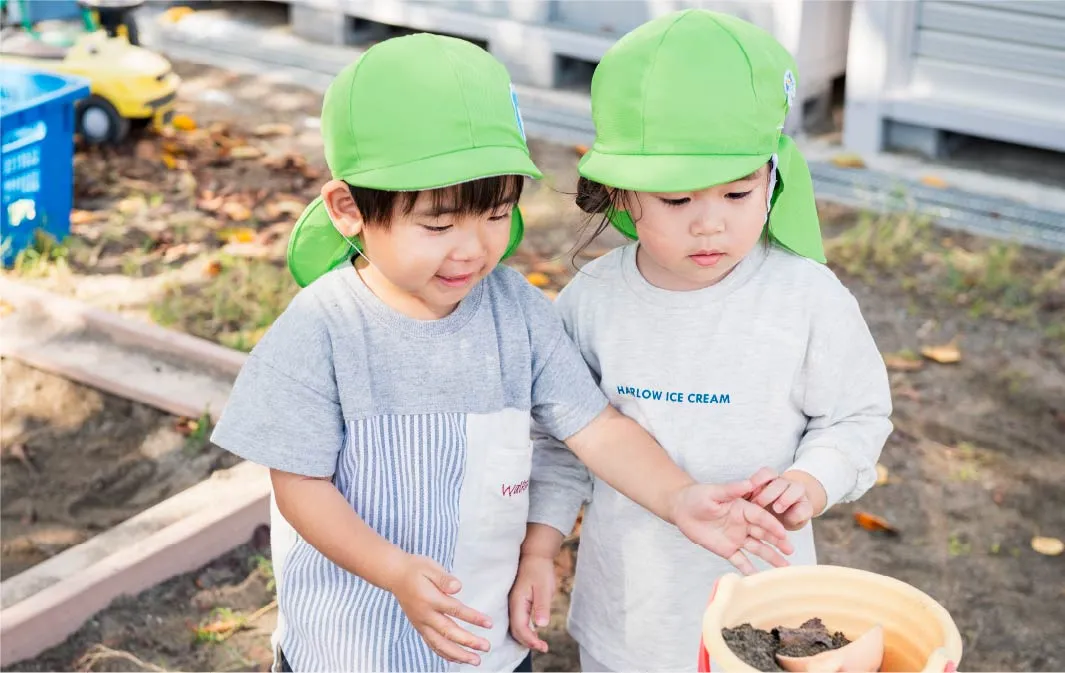 目覚め・おやつ準備・おやつ・遊び
